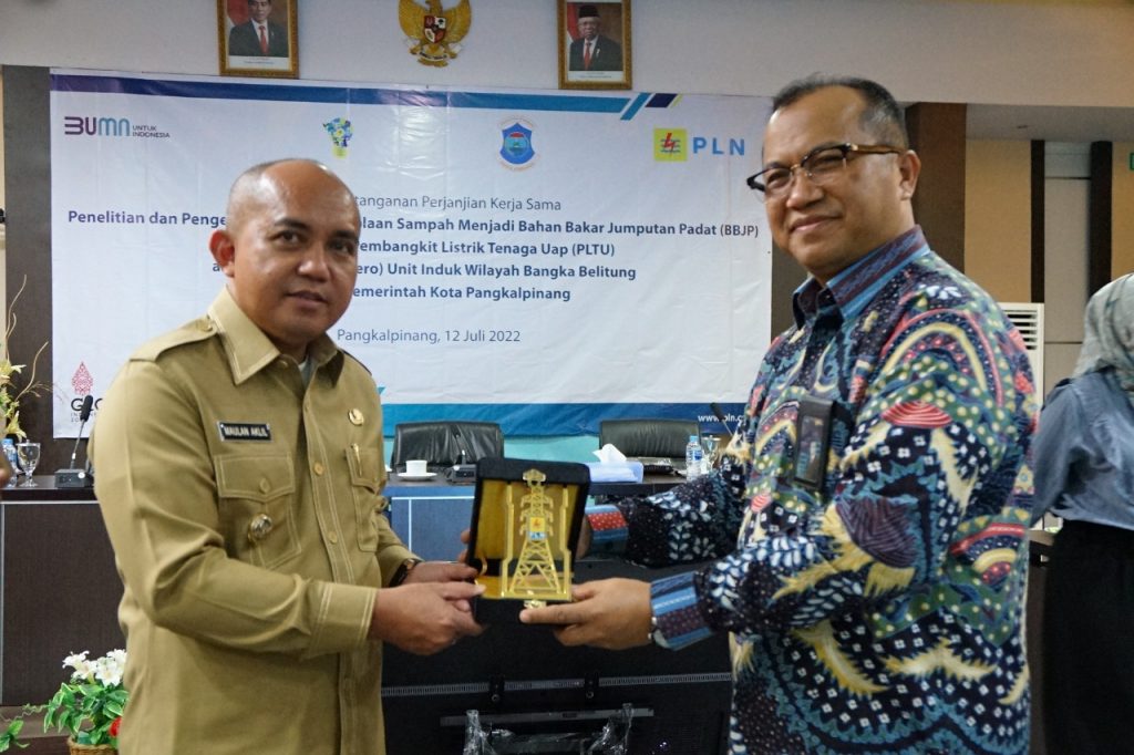 Pemkot Pangkalpinang Kembangkan Sampah Menjadi Bahan Bakar Jumputan 