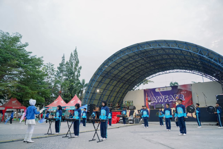 Wawako Apresiasi Mahasiswa FH UBB Berani Belajar dan Menunjukkan Diri
