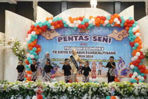 Pelepasan Siswa TK Griya Bermain, Bunda PAUD Pangkalpinang Tekankan Karakter dan Kemandirian Anak