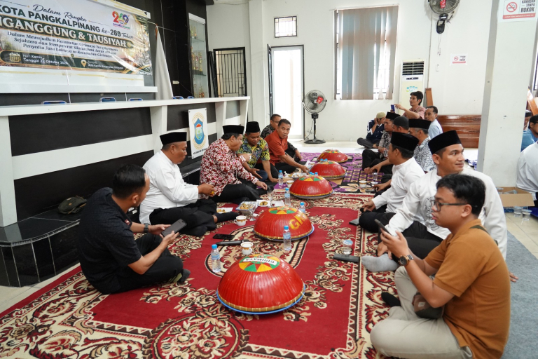 Lewat Nganggung Pemkot Pangkal Pinang Pertahankan Tradisi, Perkuat Pelayanan Publik
